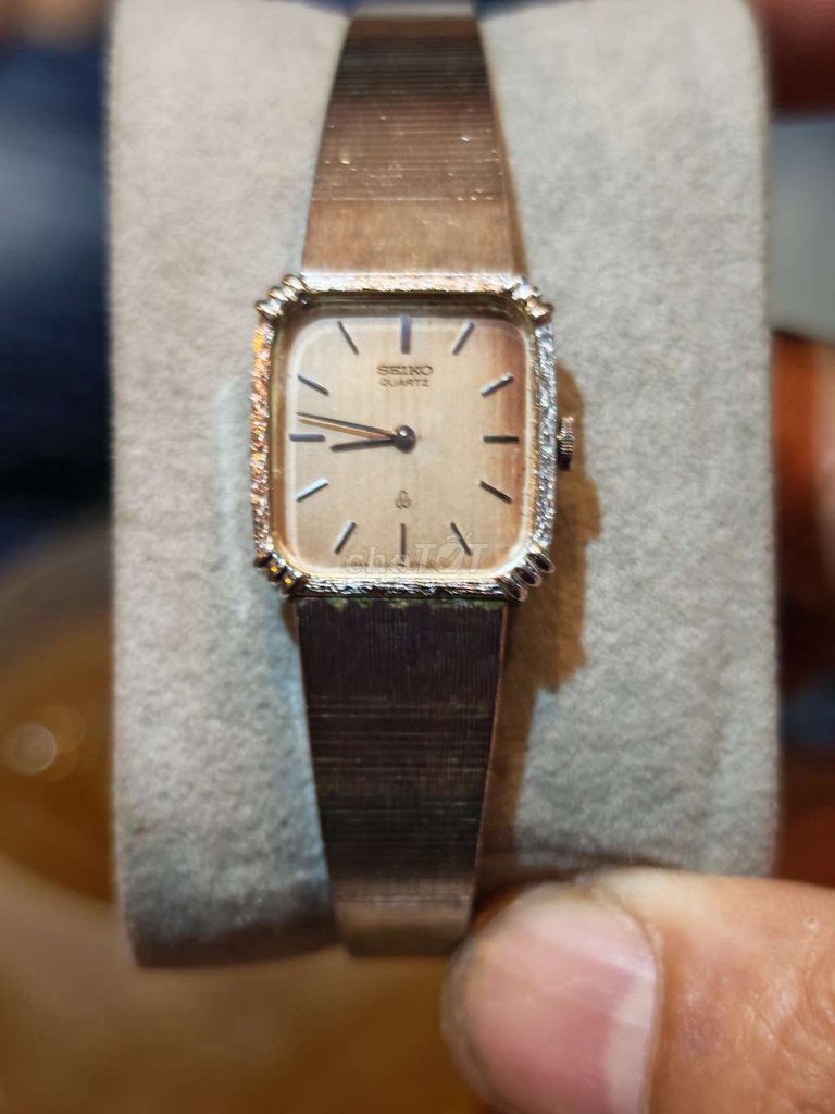 Đồng hồ đeo tay Seiko Tank Nữ Thép 20. Mua bán Đồng hồ tại undefined Khánh Hòa được đăng bởi ĐỒNG HỒ SI hình 1