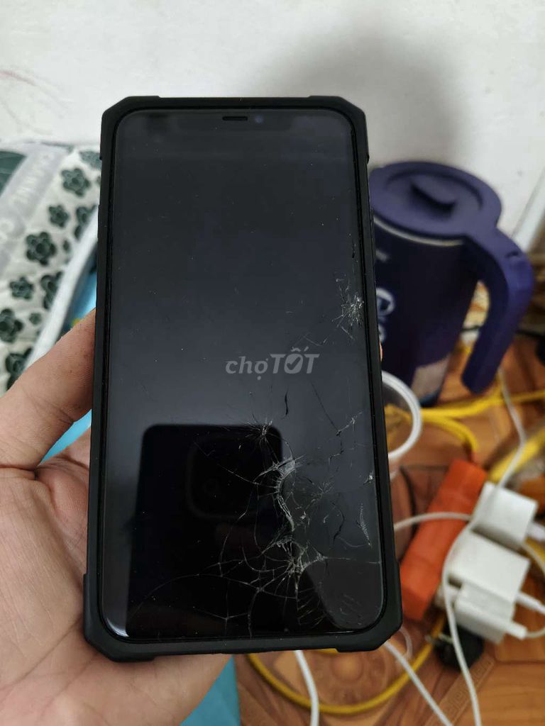 Iphone 11Pro Max nứt kính full chức năng