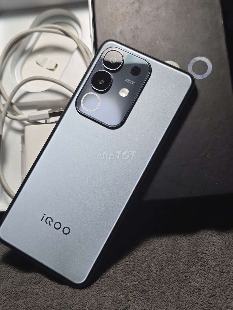 Iqoo Z10x 5g ram 8/128G pin 6500mAh full box. Mua bán Điện thoại tại Quận Lê Chân Hải Phòng được đăng bởi Hải Phòng City hình 1