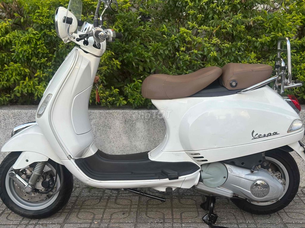 Piaggio LXV 125 3Vie 2015 Trắng. Mua bán Xe máy tại Thành phố Thủ Đức Tp Hồ Chí Minh được đăng bởi Xe Máy Sơn Thủ Đức hình 5