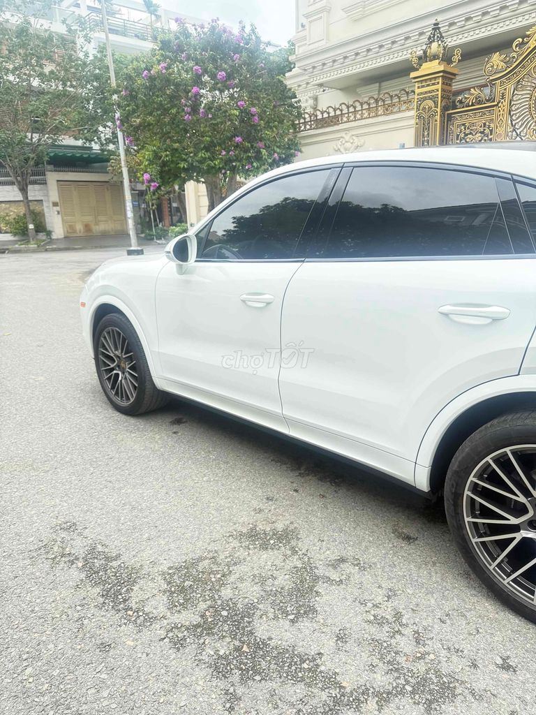 Porsche Cayenne Coupe - CHO AE LẤY VÍA ĐẠI GIA. Mua bán Ô tô tại Quận Bình Thạnh Tp Hồ Chí Minh được đăng bởi Owner Vacation Cocobay hình 5