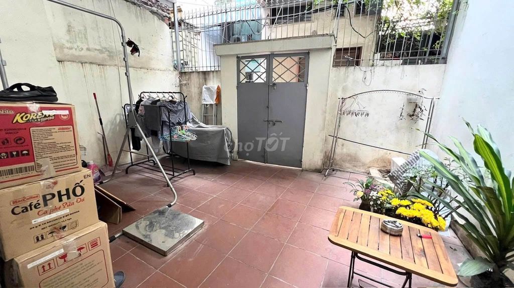 Аренда дома в переулке Лиен Вьет, Донг Да, 50м² x 2 этажа, 10 млн