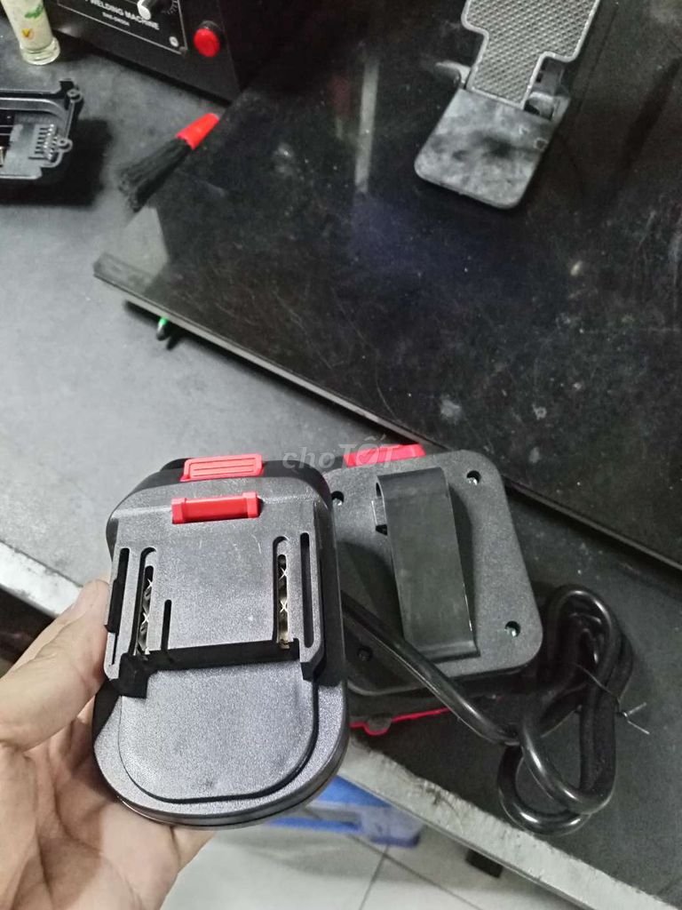 Phụ kiện pin MKT Nhựa Đen 4cm. Mua bán Phụ kiện (Màn hình, Chuột...) tại Huyện Hóc Môn Tp Hồ Chí Minh được đăng bởi Điện Lạnh  Đóng Pin hình 1