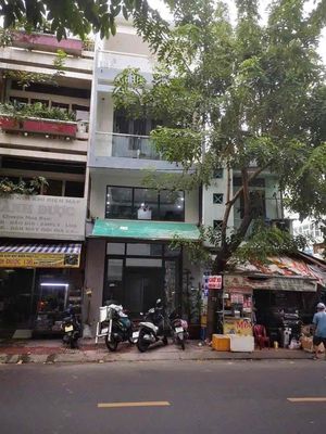 Rent · 4 bd · 60 м² · Quận 11, ул. Đường Lý Nam Đế