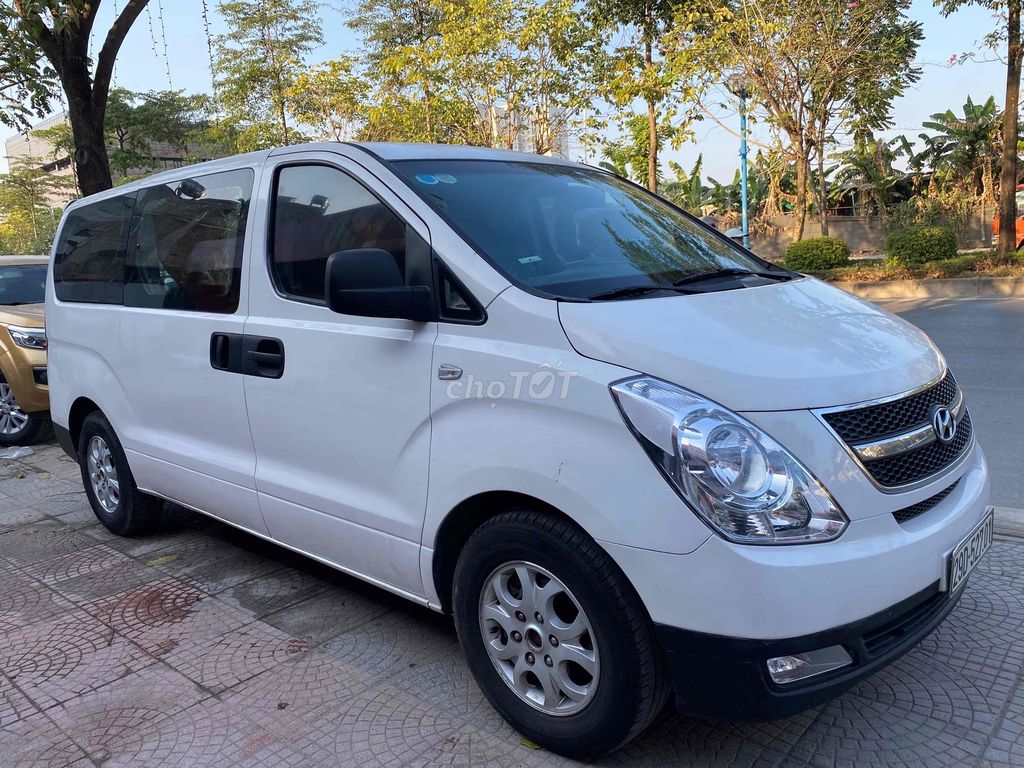 Hyundai tải van  Starex bản đủ CVX 2010