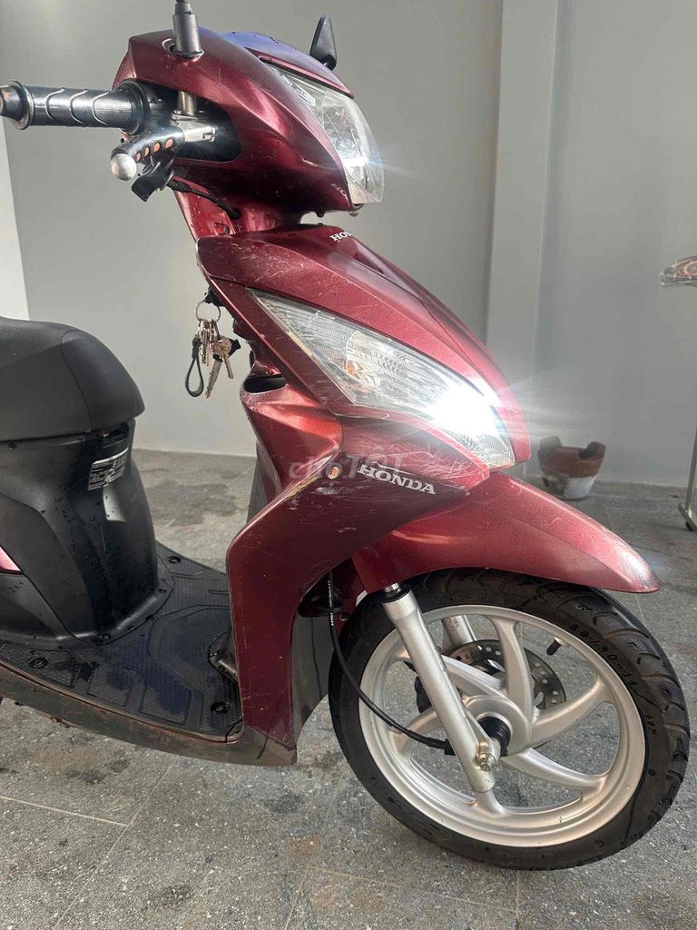 BÁN XE VISION. Mua bán Xe máy tại Thành phố Buôn Ma Thuột Đắk Lắk được đăng bởi Mây hình 2