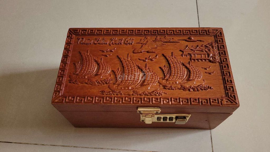 Hộp đựng đồ Gỗ Nâu Khóa số. Mua bán Nội thất, đồ gia dụng khác tại Thành phố Rạch Giá Kiên Giang được đăng bởi Tram Truong hình 1