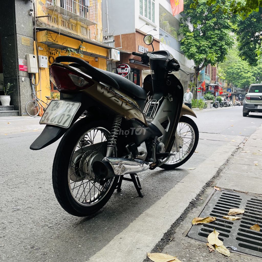 Honda Wave Alpha 100cc 2012 года номера Ханоя