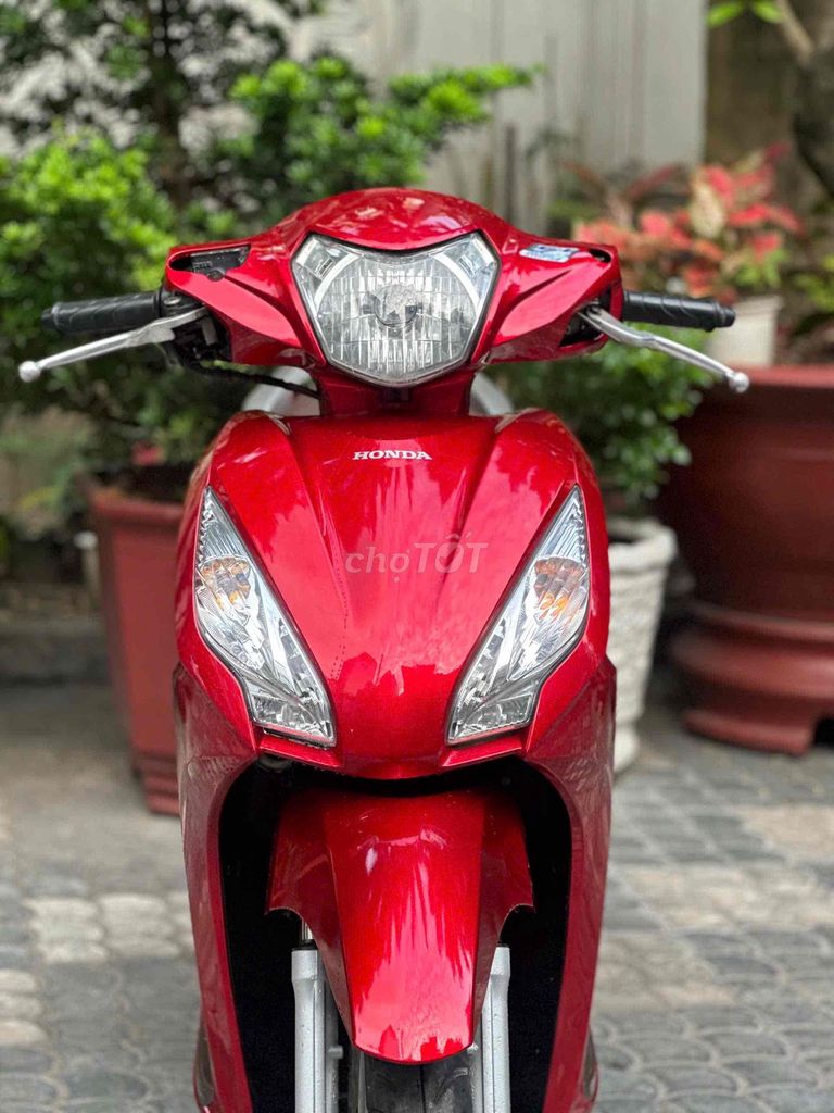 Honda Vision 2018 Đỏ 26000 km. Mua bán Xe máy tại Quận 10 Tp Hồ Chí Minh được đăng bởi a chinh hình 1