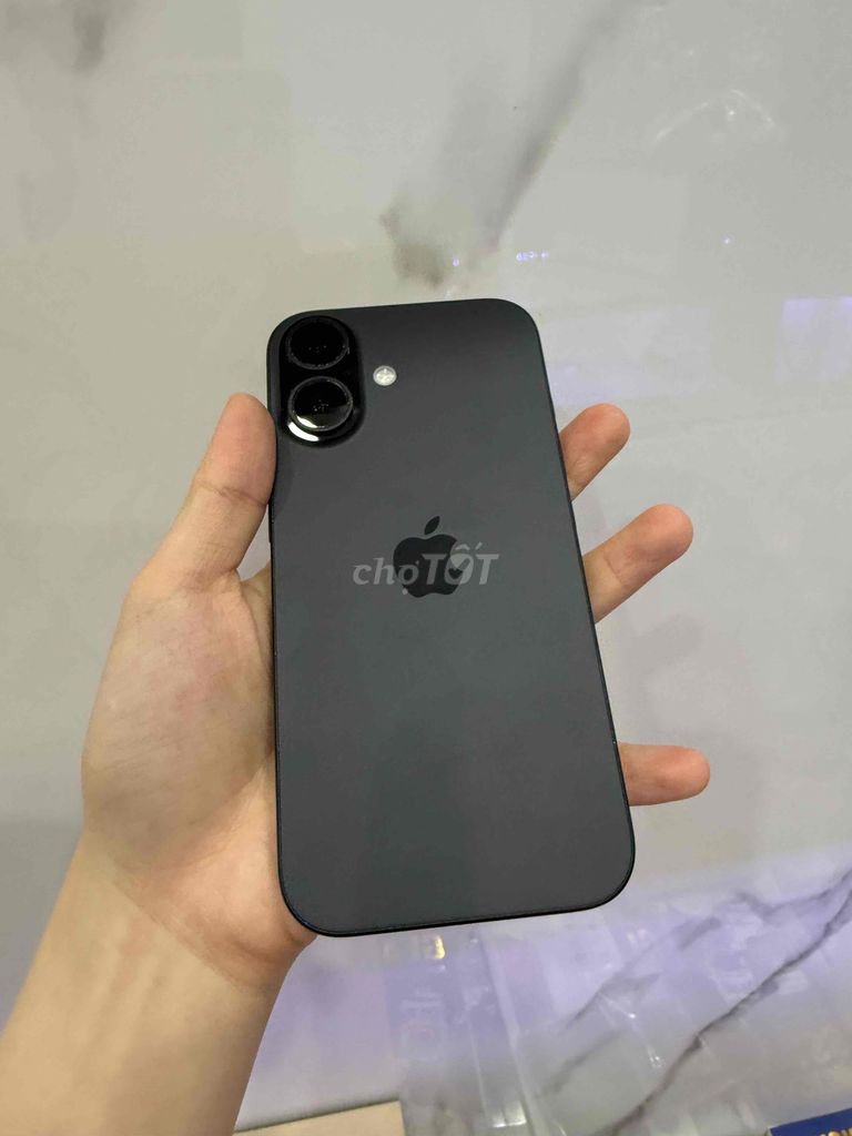 Apple iPhone 16 LOCK Đen LikeNew. Mua bán Điện thoại tại Quận Gò Vấp Tp Hồ Chí Minh được đăng bởi TB Mobile hình 1