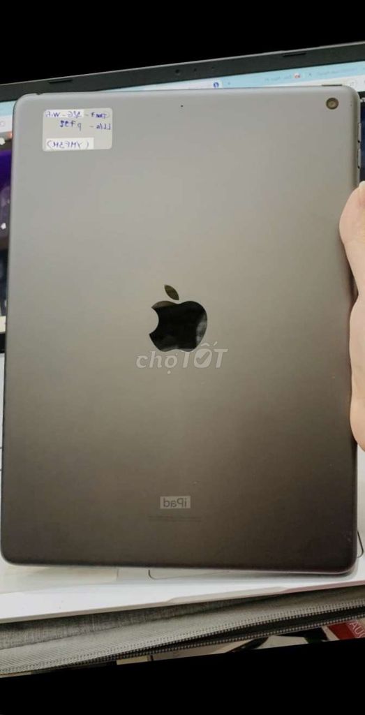 Apple iPad Gen 7 32GB Xám Đã dùng. Mua bán Máy tính bảng tại Quận Tân Bình Tp Hồ Chí Minh được đăng bởi nguyễn thanh hình 1