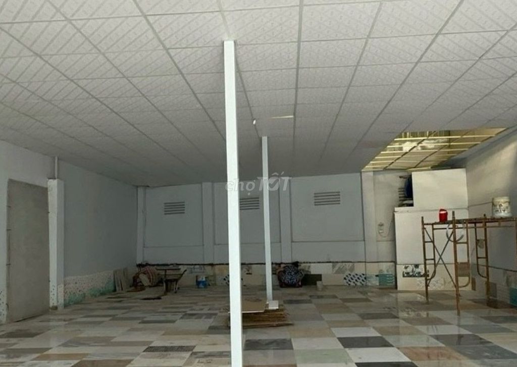 Kho xưởng bãi cho thuê Nhà Bè, TP. HCM DT 730m2 trần cao 7m có pccc