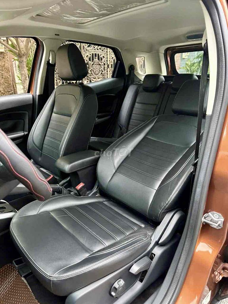 Ford EcoSport Cao cấp 1.0 turbo titanium full-9chủ. Mua bán Ô tô tại Quận 12 Tp Hồ Chí Minh được đăng bởi Nguyen hình 6