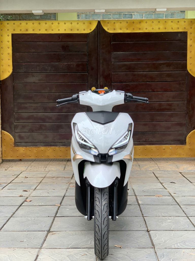 SALE SỐC Yadea Velax 2025 – Chỉ 29.990.000đ. Mua bán Xe điện tại Quận Tây Hồ Hà Nội được đăng bởi Vinh Đạt Lâm hình 8