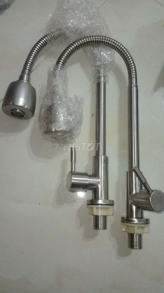 Vòi nước Inox Mới. Mua bán Thiết bị vệ sinh, nhà tắm tại Huyện Củ Chi Tp Hồ Chí Minh được đăng bởi Các thứ Bán hình 1