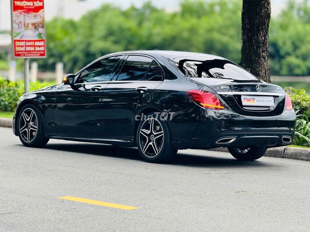 Mercedes Benz C300 2020. Mua bán Ô tô tại Quận 7 Tp Hồ Chí Minh được đăng bởi Cherry hình 4