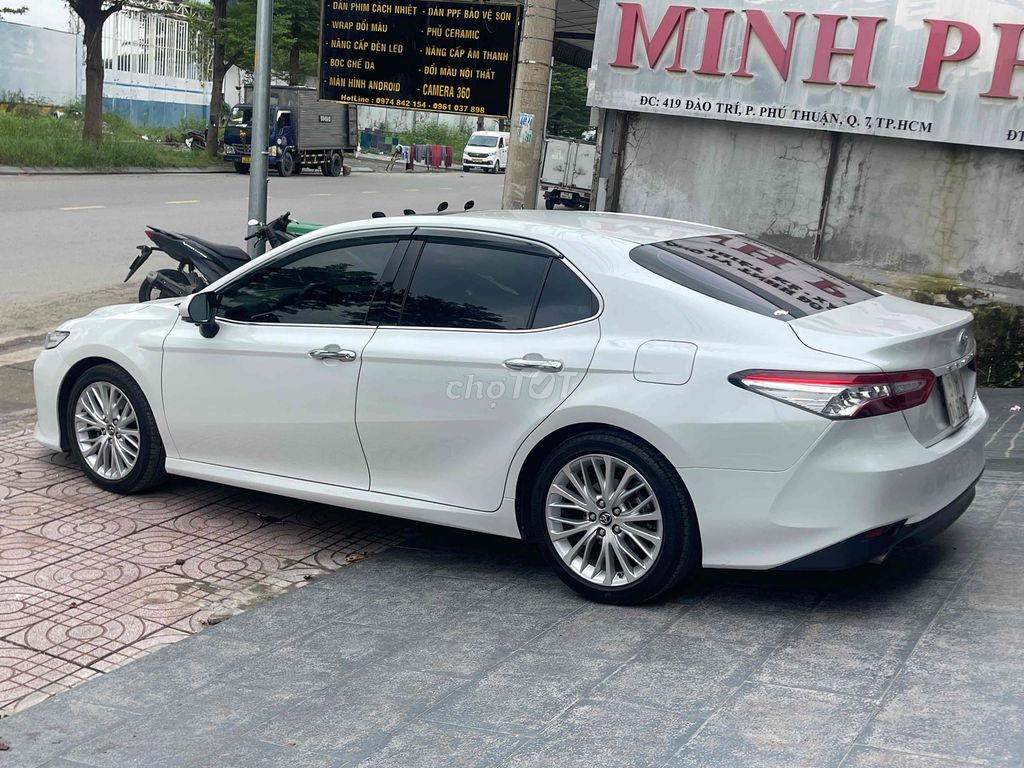 Toyota Camry 2.5 Q sản xuất 2019 odo 79.000km. Mua bán Ô tô tại Quận 7 Tp Hồ Chí Minh được đăng bởi Lê Văn Độ hình 3