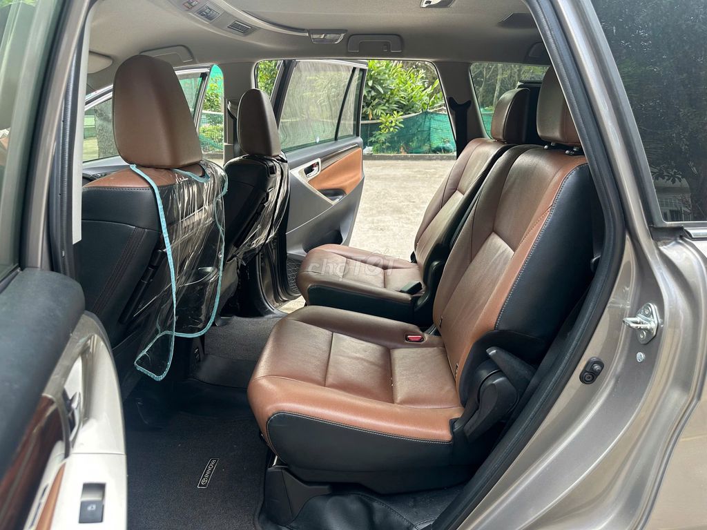 Toyota Innova 2019 2.0V - 57000 km. Mua bán Ô tô tại Thành phố Dĩ An Bình Dương được đăng bởi Siêu Thị Ô Tô Bình Dương  hình 12