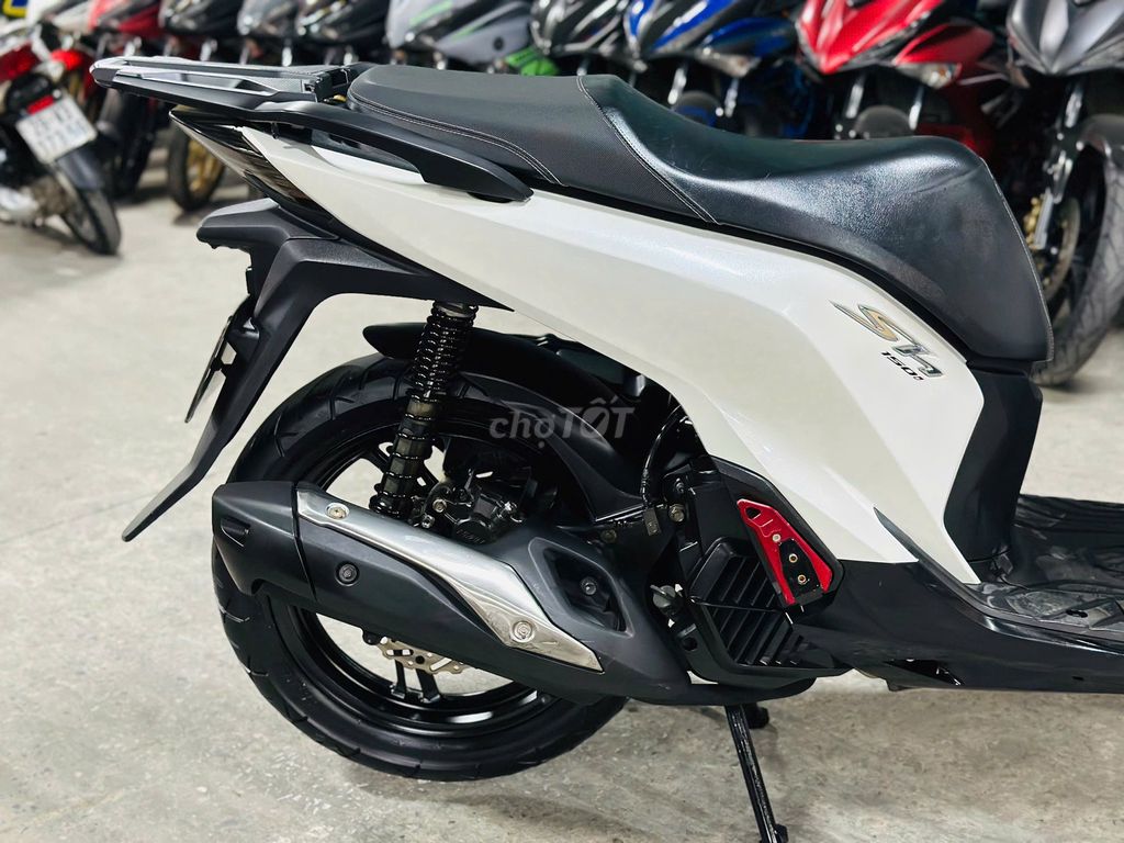 XE MÁYTHANH TÙNG_SH 150 TRẮNG BIỂN 29 MÁY ZIN CHẤT. Mua bán Xe máy tại Quận Nam Từ Liêm Hà Nội được đăng bởi THANH TÙNG hình 4