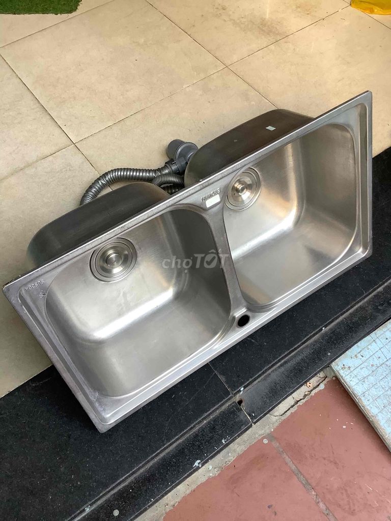 Chậu rửa bát 2 ngăn bằng inox 304