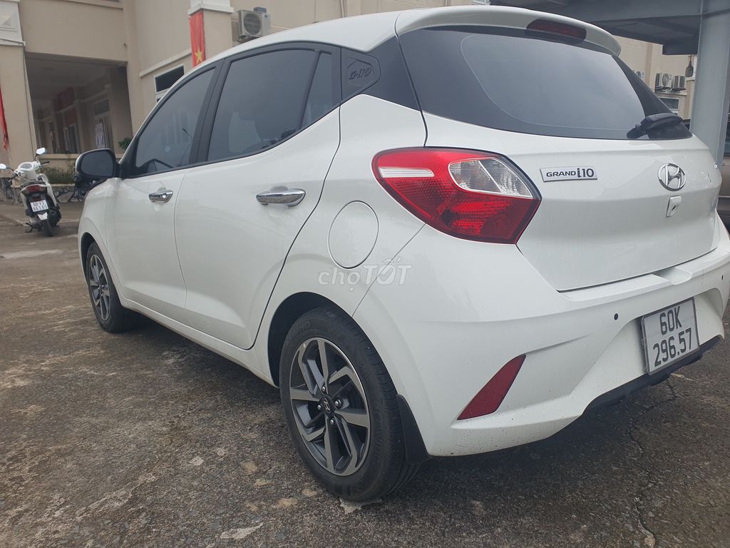 Hyundai Grand i10 2023 1.2 AT - 18000 km. Mua bán Ô tô tại Thành phố Biên Hòa Đồng Nai được đăng bởi nguyễn nguyễn hình 5