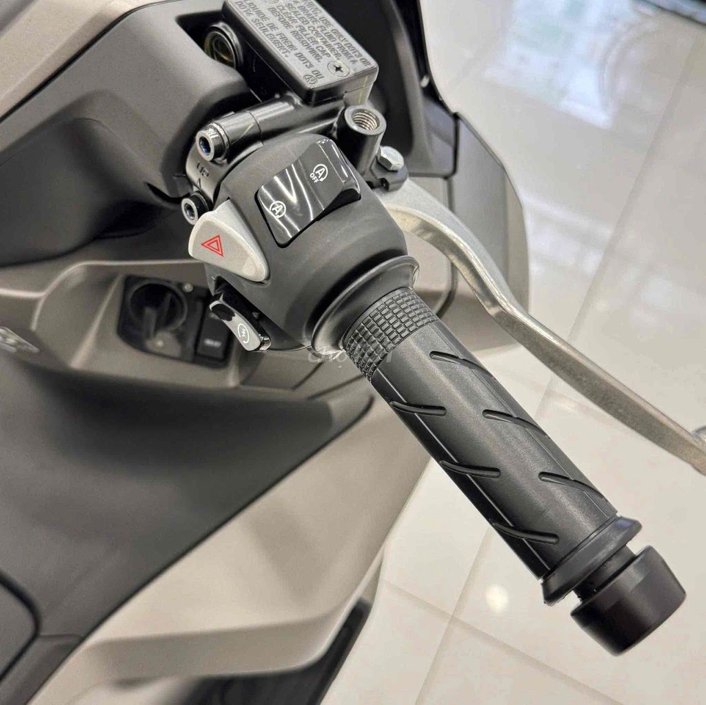 Honda PCX 160 ABS. Mua bán Xe máy tại Quận 7 Tp Hồ Chí Minh được đăng bởi A Việt hình 3