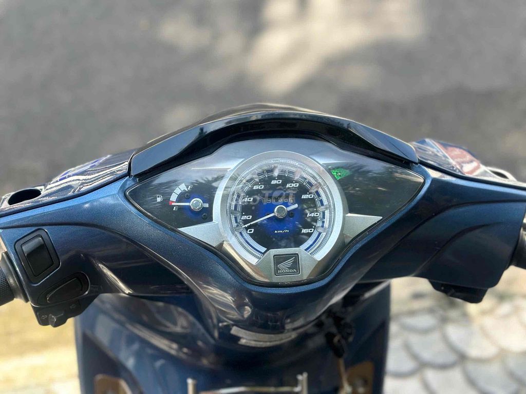 xe future led đời 2021 chính chủ. Mua bán Xe máy tại Quận 10 Tp Hồ Chí Minh được đăng bởi Lâm Tuấn Huy hình 5