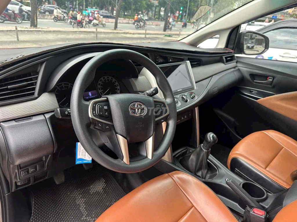 Toyota Innova 2020 2.0E - 7c sô sàn HÃNG BH 1 năm. Mua bán Ô tô tại Quận Bình Thạnh Tp Hồ Chí Minh được đăng bởi phuongneo hình 8