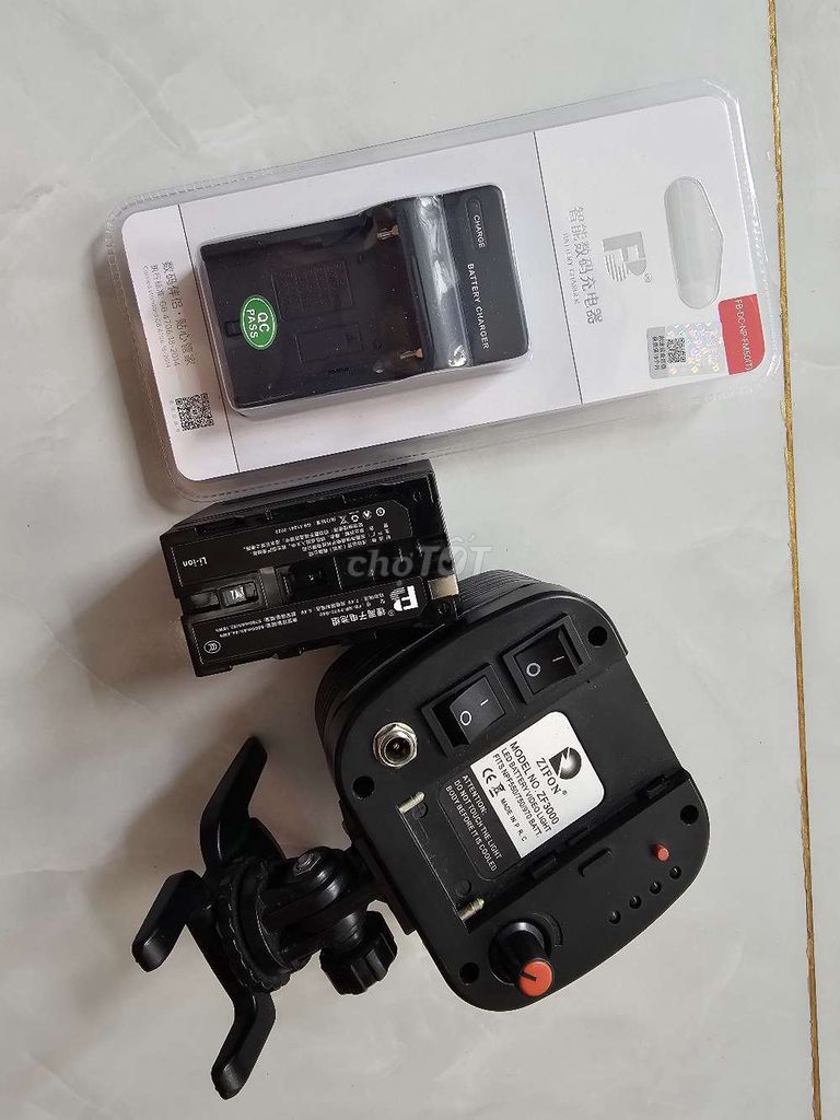 Đèn quay phim Zifon ZF3000. Mua bán Máy ảnh, Máy quay tại Quận Bình Tân Tp Hồ Chí Minh được đăng bởi Tài hình 1