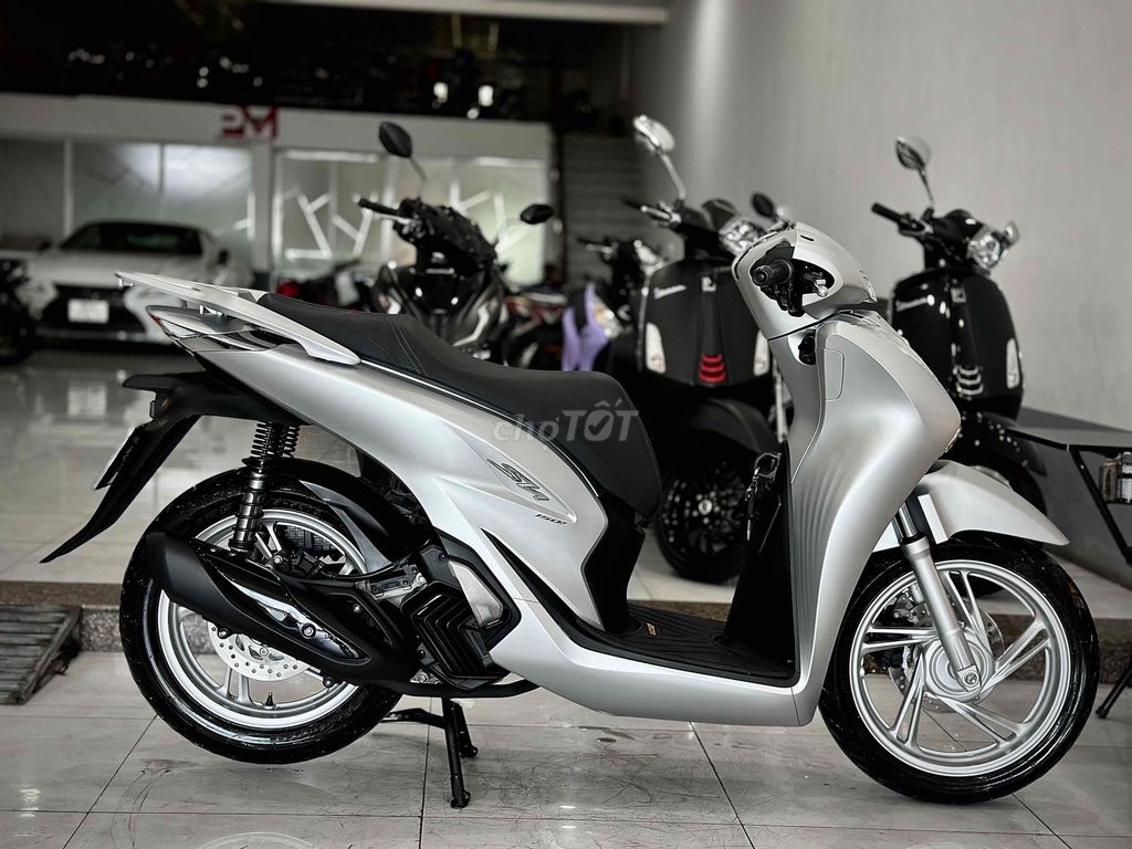 Sh125i 2023 Lướt chính chủ ( Hỗ trợ GÓP ) 🔥🔥. Mua bán Xe máy tại Thị xã Phú Mỹ Bà Rịa - Vũng Tàu được đăng bởi Cửa Hàng Xe Máy Phú Mỹ hình 3