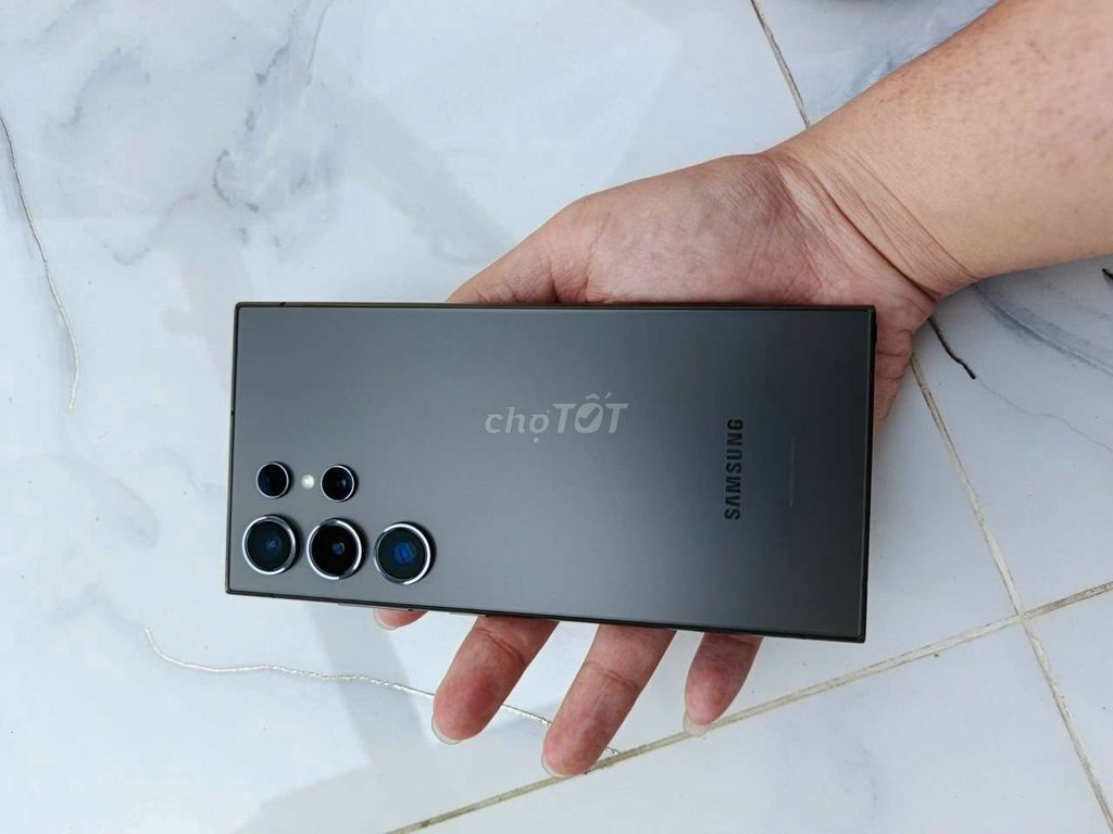 Samsung Galaxy S24 Ultra Đen Cấn xước. Mua bán Điện thoại tại Thành phố Dĩ An Bình Dương được đăng bởi Ao Thành hình 1