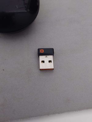thanh lý Logitech Universal receiver nửa giá. Mua bán Phụ kiện (Màn hình, Chuột...) tại Quận Thanh Xuân Hà Nội được đăng bởi Hiệp