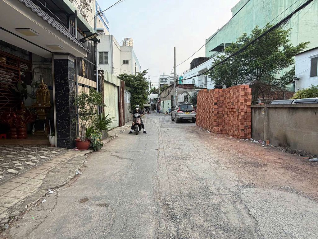 Аренда · 1 комн. · 140 м² · Quận Bình Tân, ул. Đường Tỉnh lộ 10