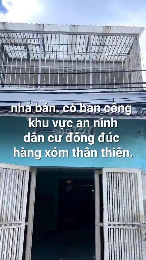 Nhà bán mặt tiền hẻm xe tải cách đường phạm hùng 100m