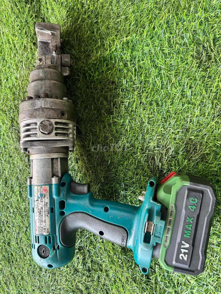Máy cắt sắt thủy lực Makita. Mua bán Đồ chuyên dụng, Giống nuôi trồng tại Quận Gò Vấp Tp Hồ Chí Minh được đăng bởi hồ thị mỹ dung hình 1