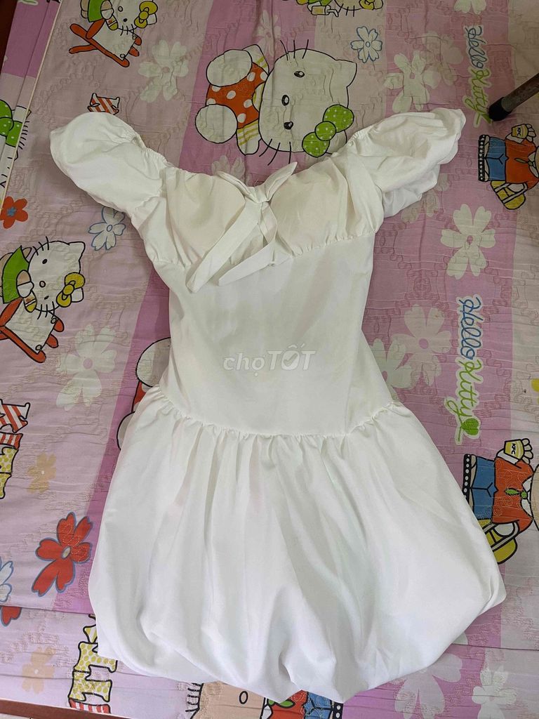 Váy Nữ Tiểu thư Trắng. Mua bán Quần áo tại Quận Nam Từ Liêm Hà Nội được đăng bởi Nguyễn Khánh Huyền hình 1