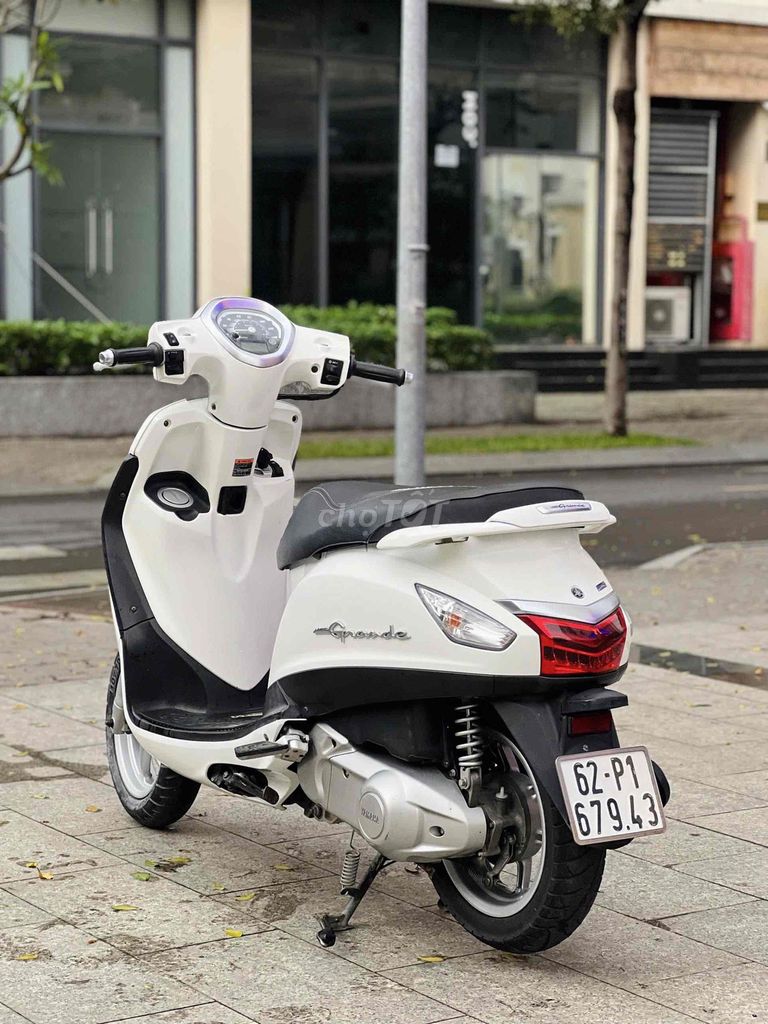 Yamaha Grande 2017 Phiên bản đặc biệt Trắng. Mua bán Xe máy tại Quận Gò Vấp Tp Hồ Chí Minh được đăng bởi Cửa Hàng Cầm Đồ Thanh Lí Xe Máy hình 3