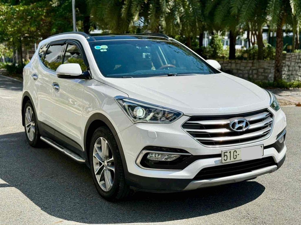 Hyundai Santa Fe 2018 2.4 AT 2WD - 80000 km xe Đep. Mua bán Ô tô tại Thành phố Vũng Tàu Bà Rịa - Vũng Tàu được đăng bởi Hùng LUXURY 6789 UY Tín Tạo Nên Thương Hiệu hình 1