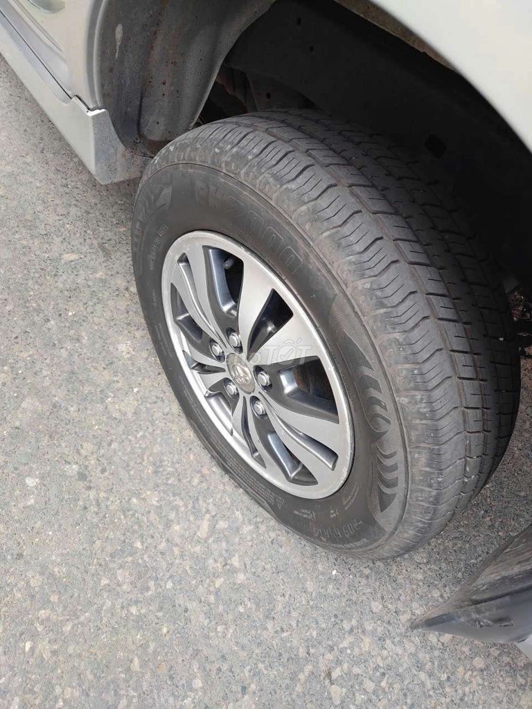 Toyota Innova 2015 Bạc. Mua bán Ô tô tại Quận Ninh Kiều Cần Thơ được đăng bởi XeBuytNho hình 6