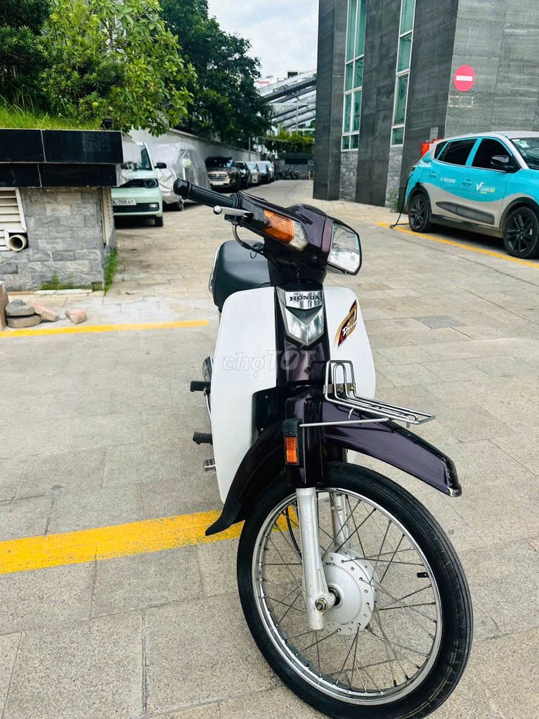 Honda Dream 2012 xe mộc máy zin cứng. Mua bán Xe máy tại Quận Ba Đình Hà Nội được đăng bởi XE MÁY VUI THU hình 2