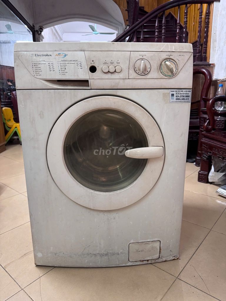 Máy giặt Electrolux EW 560 F Trắng. Mua bán Máy giặt tại Quận Cầu Giấy Hà Nội được đăng bởi HOÀNG TRUNG THÀNH hình 1
