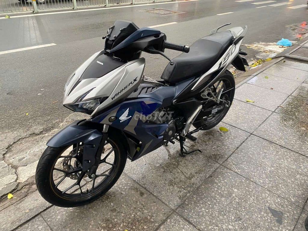 Honda Winner V2 ABS 2021 Серо-серебристый Б/у