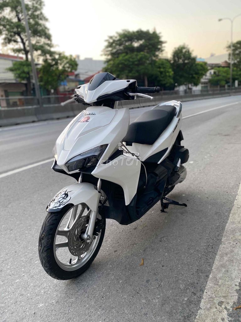 Honda Air Blade 125 Белый