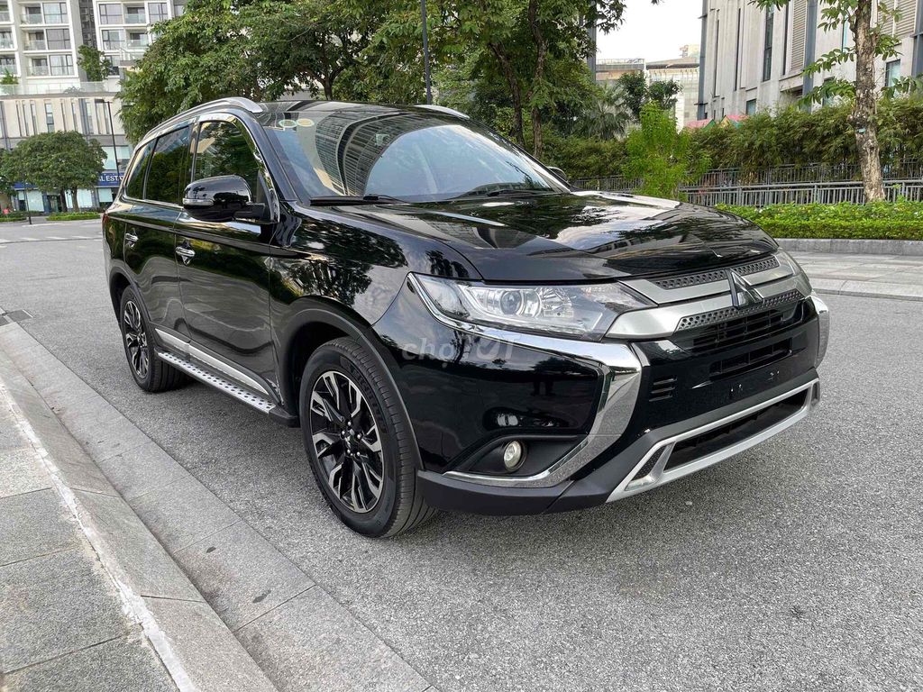 Mitsubishi Outlander 2020 2.0 CVT - 65000 km. Mua bán Ô tô tại Quận Cầu Giấy Hà Nội được đăng bởi Tien Thanh hình 6