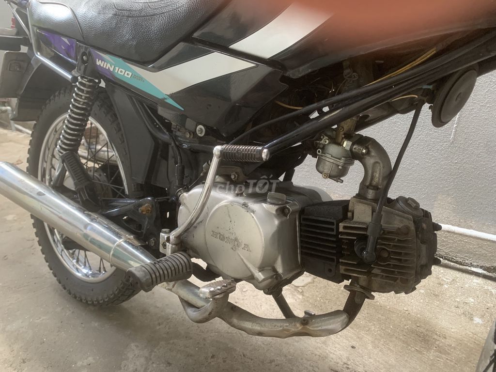 Bán xe Honda Win 100. Mua bán Xe máy tại Quận Long Biên Hà Nội được đăng bởi Phương hình 4