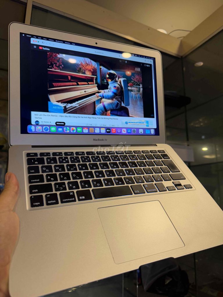 Thanh lý macbook air 2015