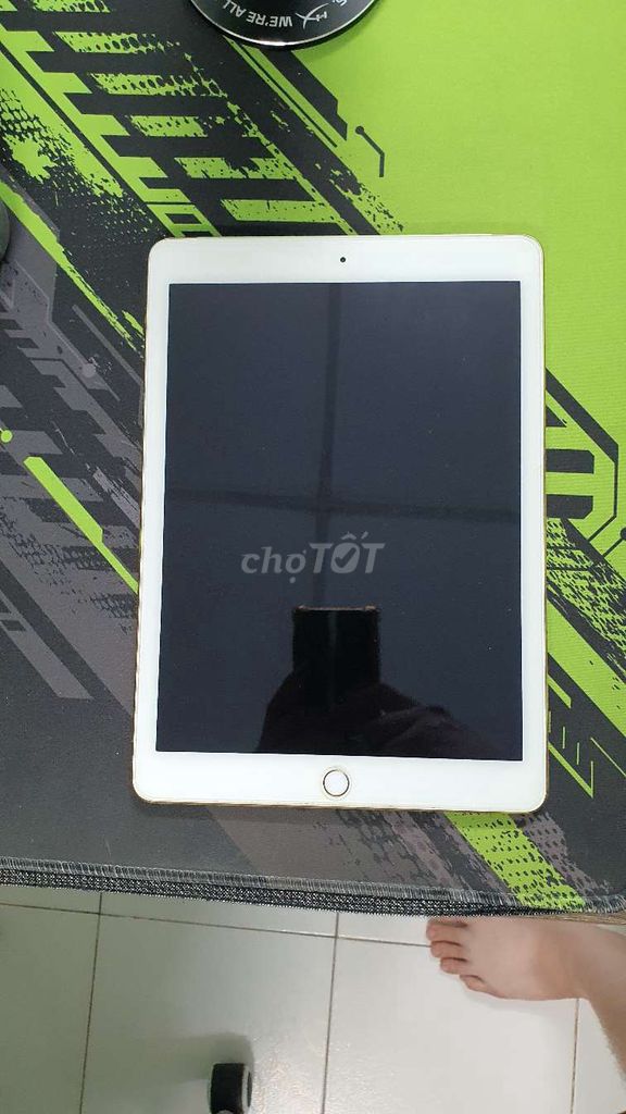 Apple iPad Air 64GB gắn sim 4G Vàng. Mua bán Máy tính bảng tại Quận 8 Tp Hồ Chí Minh được đăng bởi Long hình 1