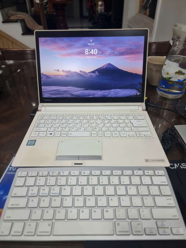 Toshiba Dynabook i7 7th 13.3 inch 8GB/256GB Trắng. Mua bán Laptop tại Thành phố Biên Hòa Đồng Nai được đăng bởi Thanh Thao hình 1