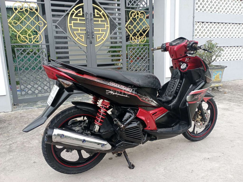 Yamaha Nouvo 4 máy móc êm ngon lành Giấy tờ đầy đũ. Mua bán Xe máy tại Huyện Củ Chi Tp Hồ Chí Minh được đăng bởi Yến Vy hình 3