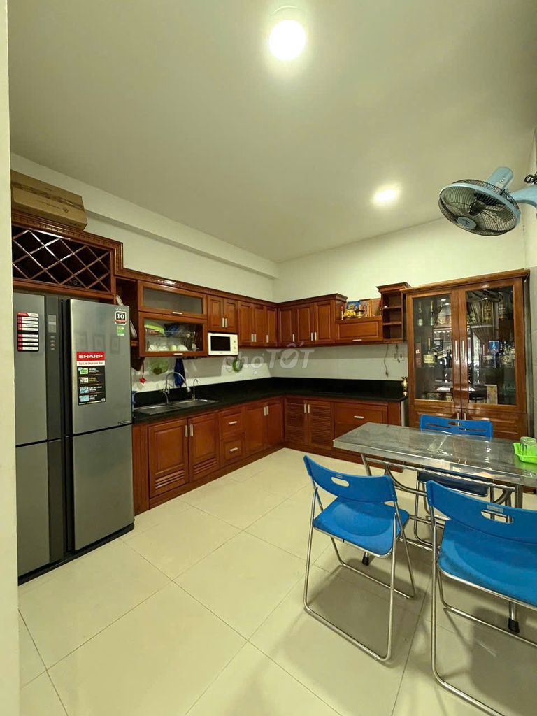 Аренда · 2 комн. · 106 м² · Quận Hải Châu, ул. Đường Nguyễn Thành Ý